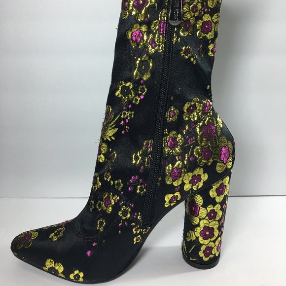 Cape Robbin Women's Floral Fabric Sock Bootie 7 - Picture 5 of 11